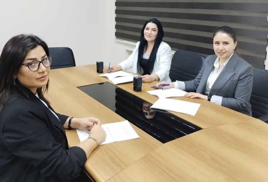 BDU-nun nəzdində İqtisadiyyat və Humanitar Kolleci ilə Elm və Təhsil İşçiləri Həmkarlar İttifaqı Komitəsi arasında Kollektiv Müqavilə imzalanıb.