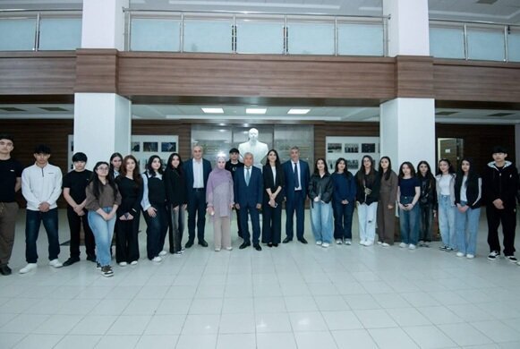 Kollecin 1-ci kurs tələbələri BMU-da ekskursiyada olublar