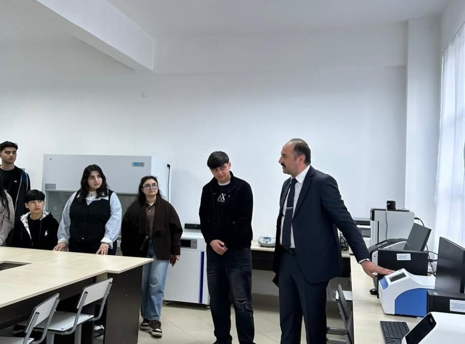 Kollecin 1-ci kurs tələbələri BMU-da ekskursiyada olublar